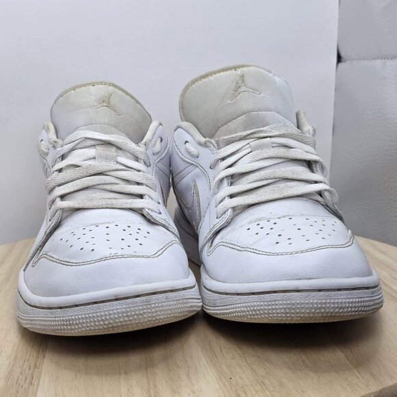 Nike Air Jordan 1 Low Triple White 2022 Sneaker DV0990-111 Women’s Size 10 - Picture 1 of 2